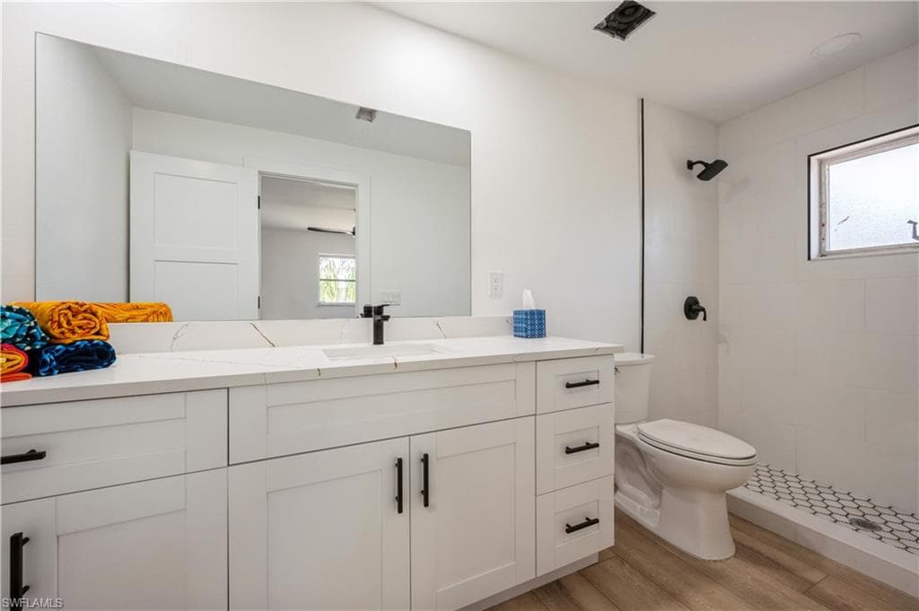 12 Crooked Ln 6, Naples, FL 34112-13