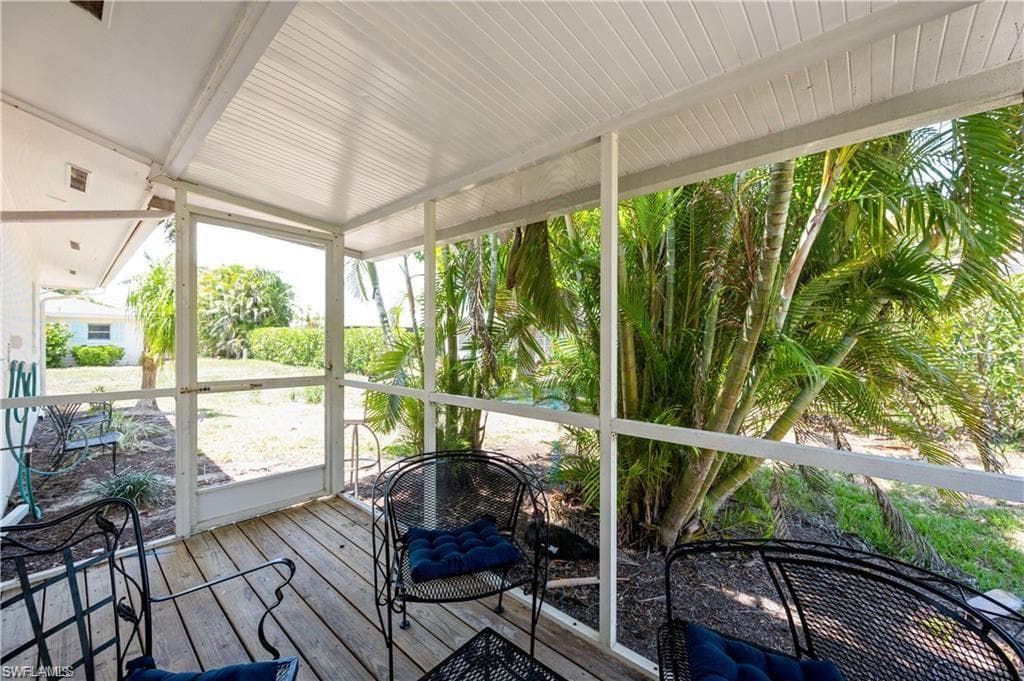 12 Crooked Ln 6, Naples, FL 34112-19