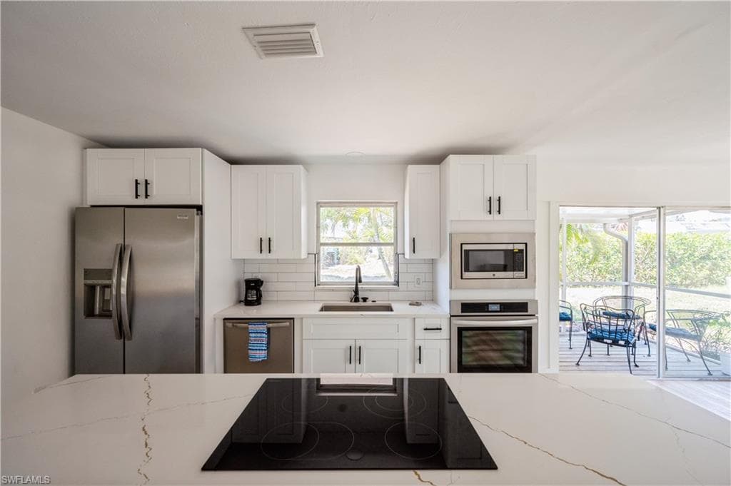 12 Crooked Ln 6, Naples, FL 34112-8