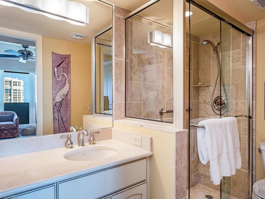4005 Gulf Shore Blvd N 903, Naples, FL 34103-11