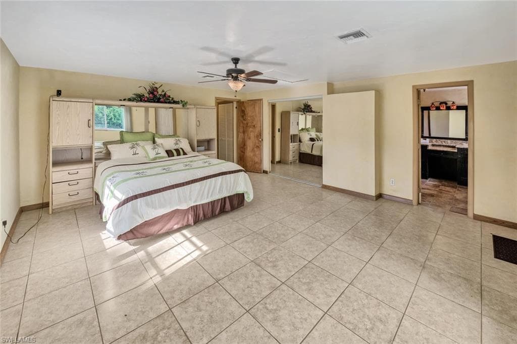 29 Caribbean Rd, Naples, FL 34108-14