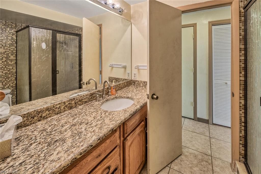 29 Caribbean Rd, Naples, FL 34108-20