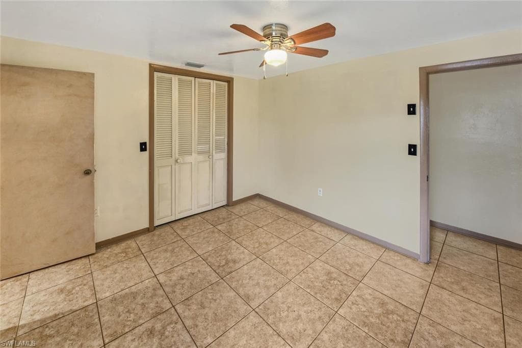 29 Caribbean Rd, Naples, FL 34108-24
