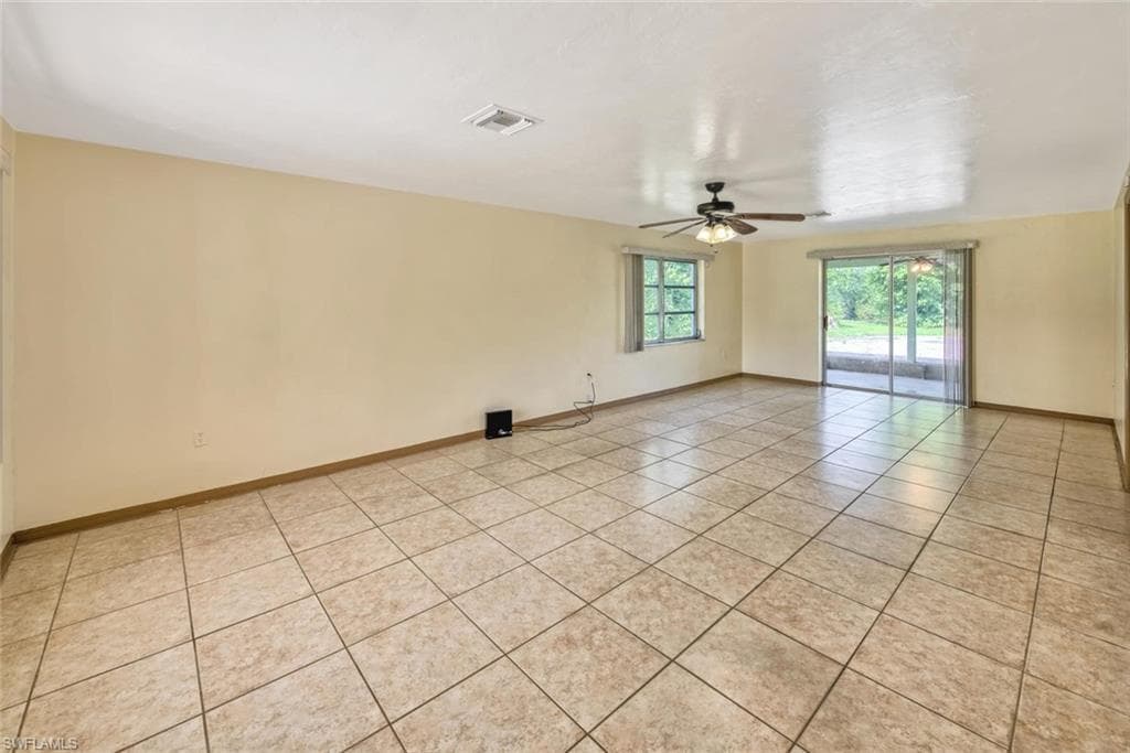 29 Caribbean Rd, Naples, FL 34108-6