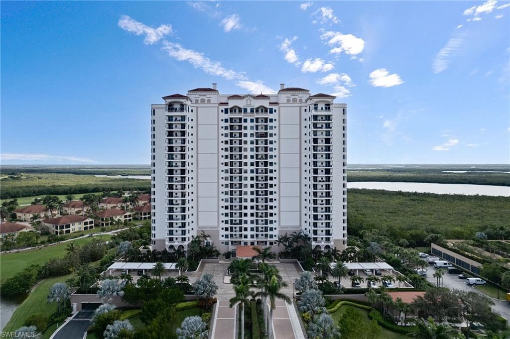 1060 Borghese Ln 106, Naples, FL 34114-1