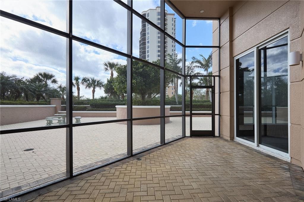 1060 Borghese Ln 106, Naples, FL 34114-22