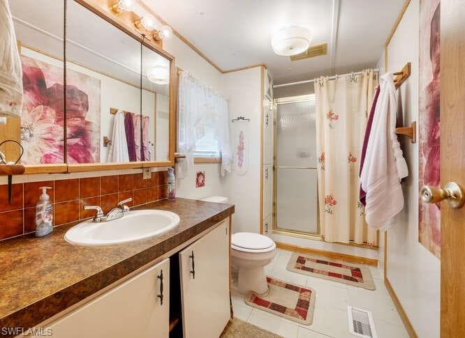 131 Grassy Key Ln 44, Naples, FL 34114-21
