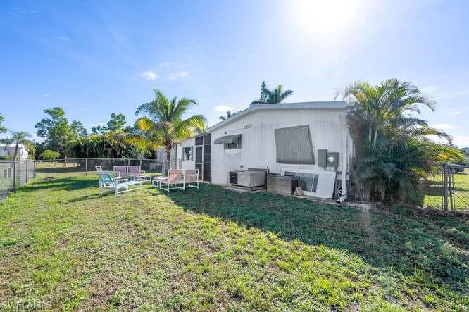 131 Grassy Key Ln 44, Naples, FL 34114-28