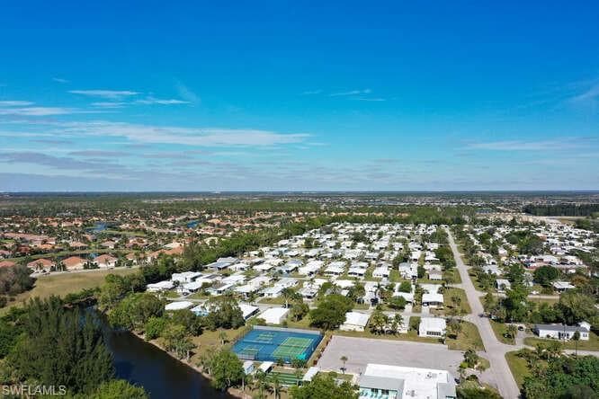 131 Grassy Key Ln 44, Naples, FL 34114-3