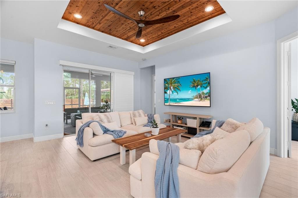 2112 16th St NE, Naples, FL 34120-9