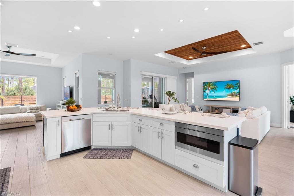 2112 16th St NE, Naples, FL 34120-10