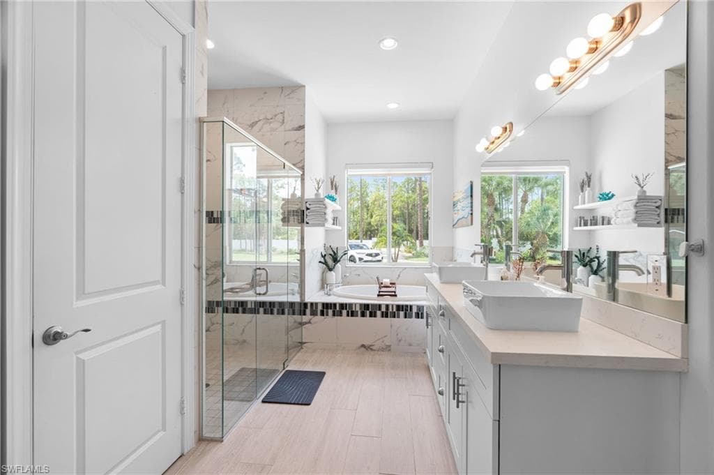 2112 16th St NE, Naples, FL 34120-18
