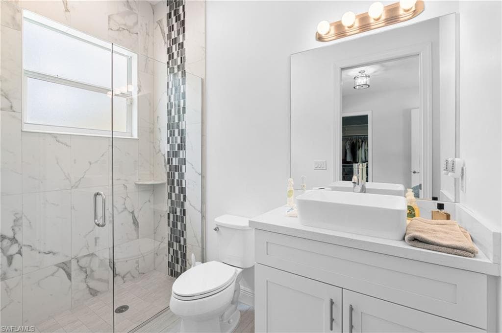 2112 16th St NE, Naples, FL 34120-20
