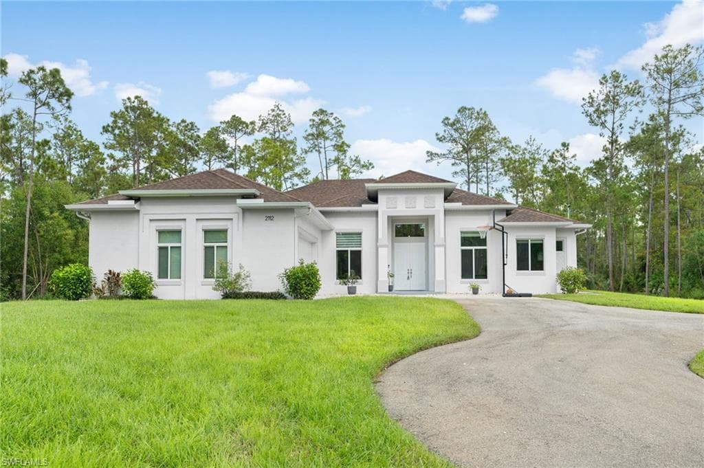 2112 16th St NE, Naples, FL 34120-41