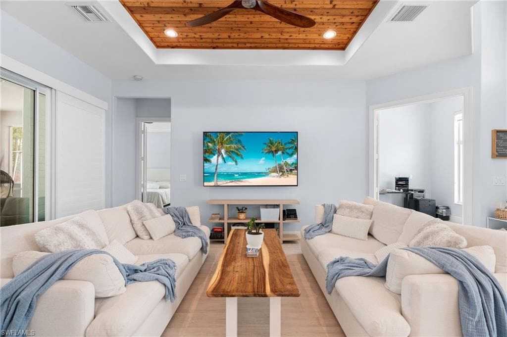 2112 16th St NE, Naples, FL 34120-4