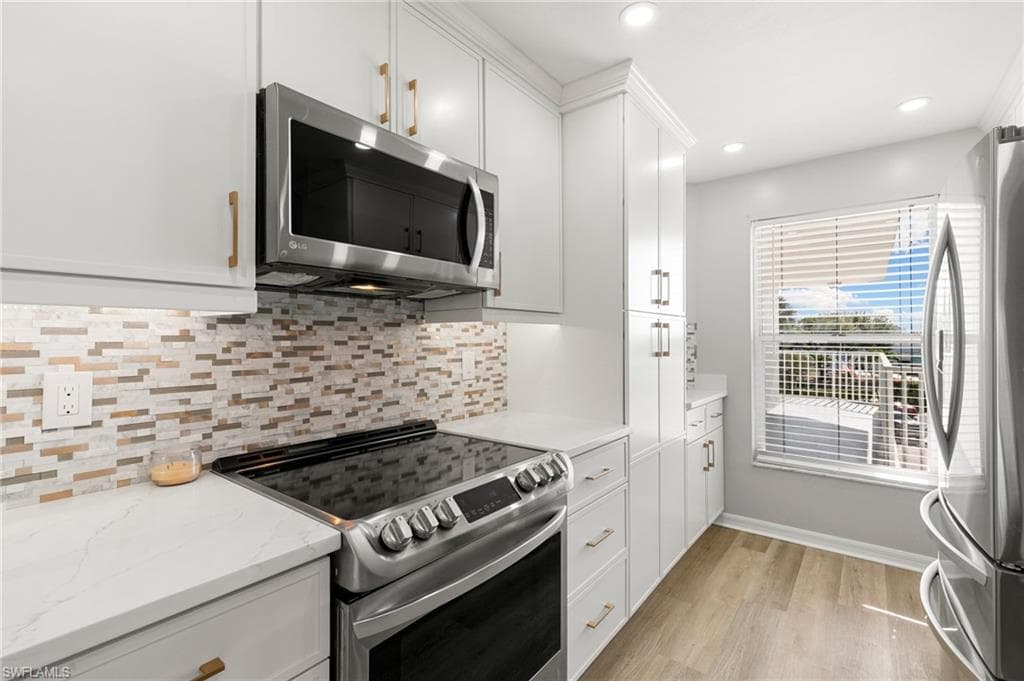 991 Barfield Dr 304, Marco Island, FL 34145-12