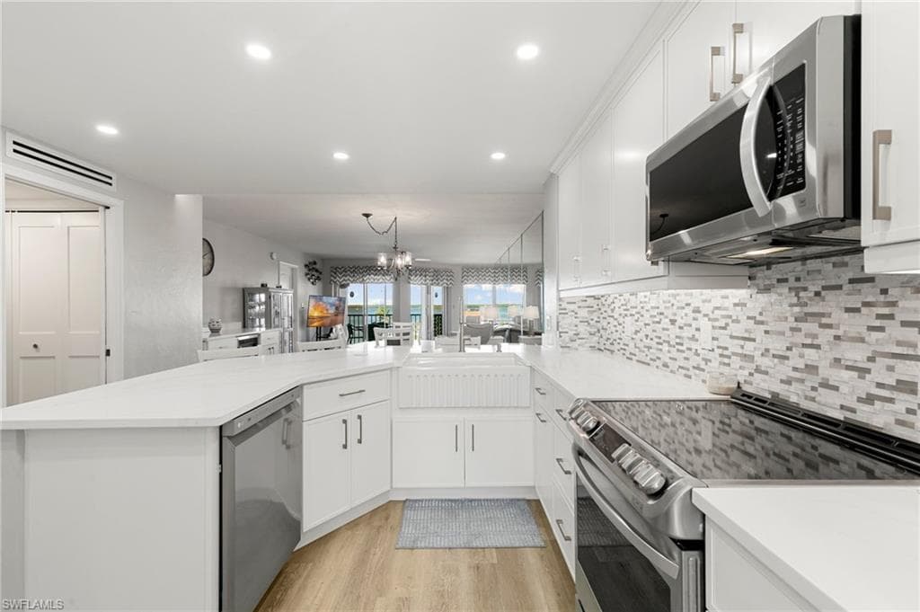 991 Barfield Dr 304, Marco Island, FL 34145-13