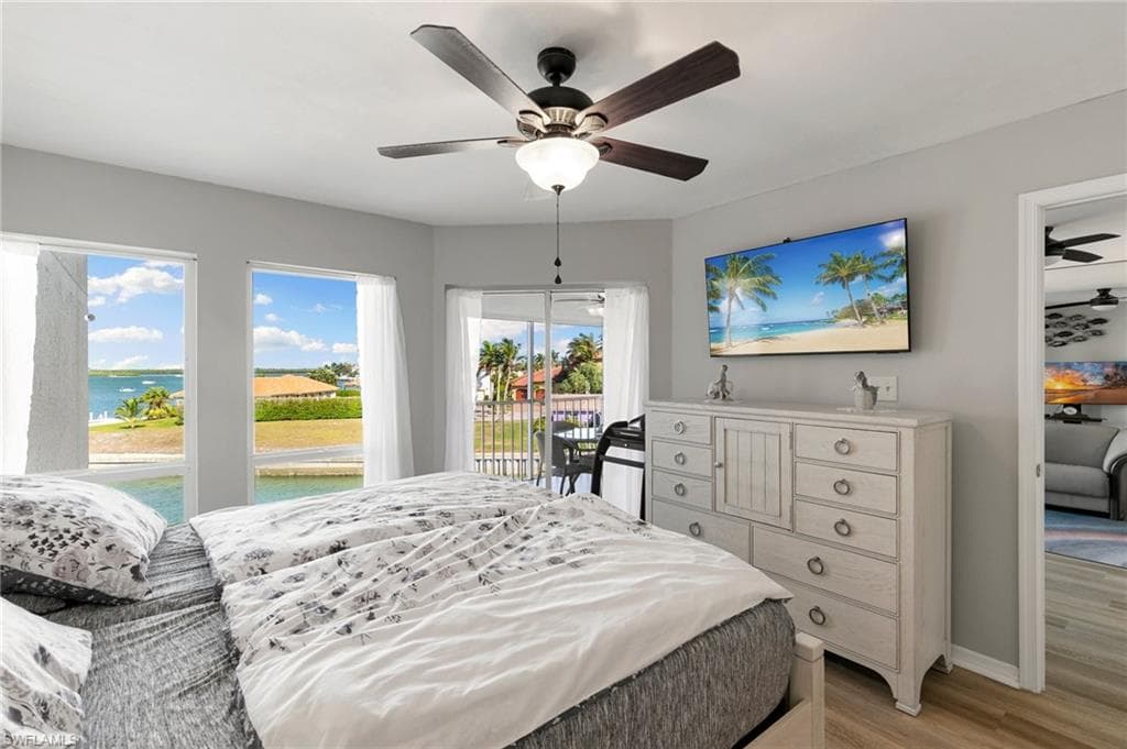 991 Barfield Dr 304, Marco Island, FL 34145-19