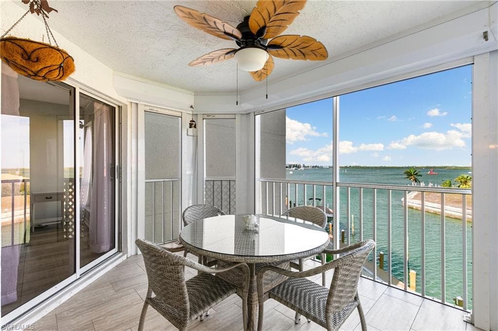 991 Barfield Dr 304, Marco Island, FL 34145-29
