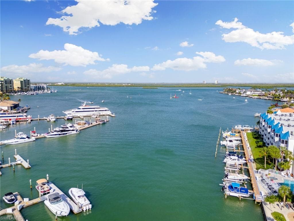 991 Barfield Dr 304, Marco Island, FL 34145-35