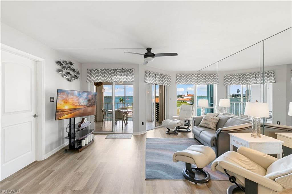 991 Barfield Dr 304, Marco Island, FL 34145-4