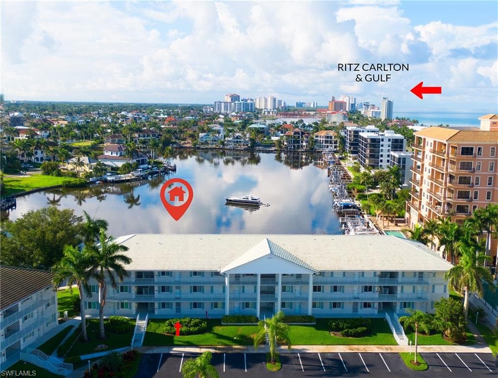 10682 Gulf Shore Dr C102, Naples, FL 34108-1