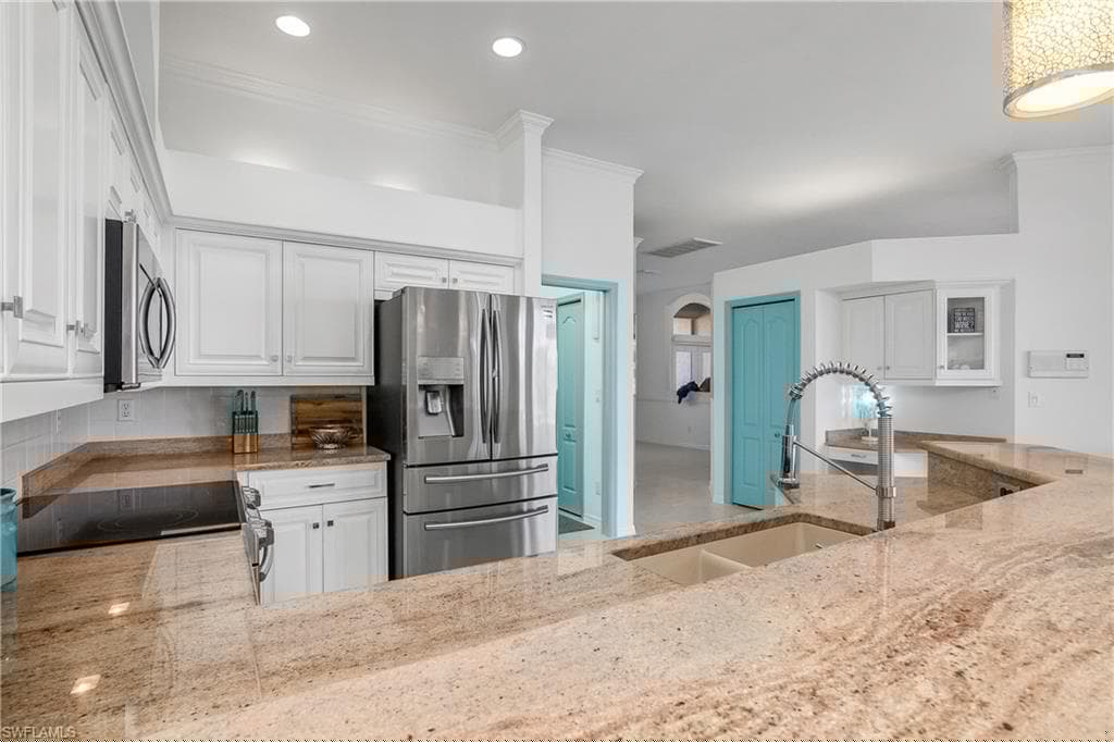 8887 Lely Island Cir, Naples, FL 34113-19