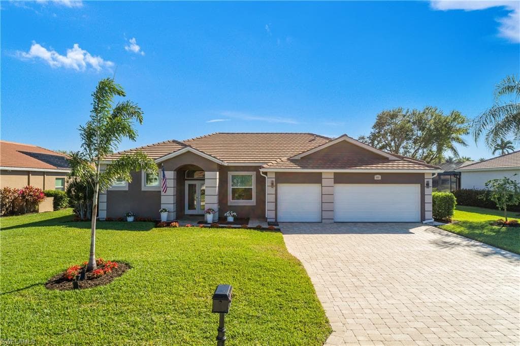 8887 Lely Island Cir, Naples, FL 34113-2