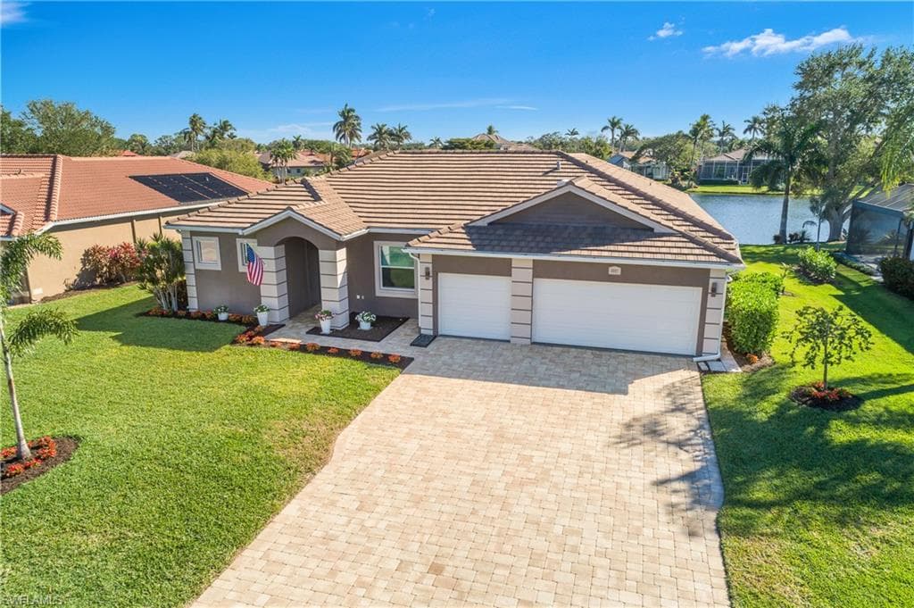 8887 Lely Island Cir, Naples, FL 34113-8