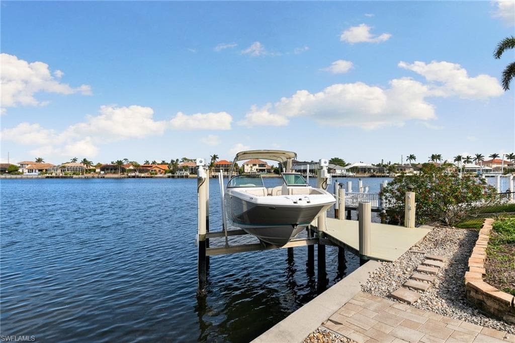 1101 Strawberry Ct, Marco Island, FL 34145-40