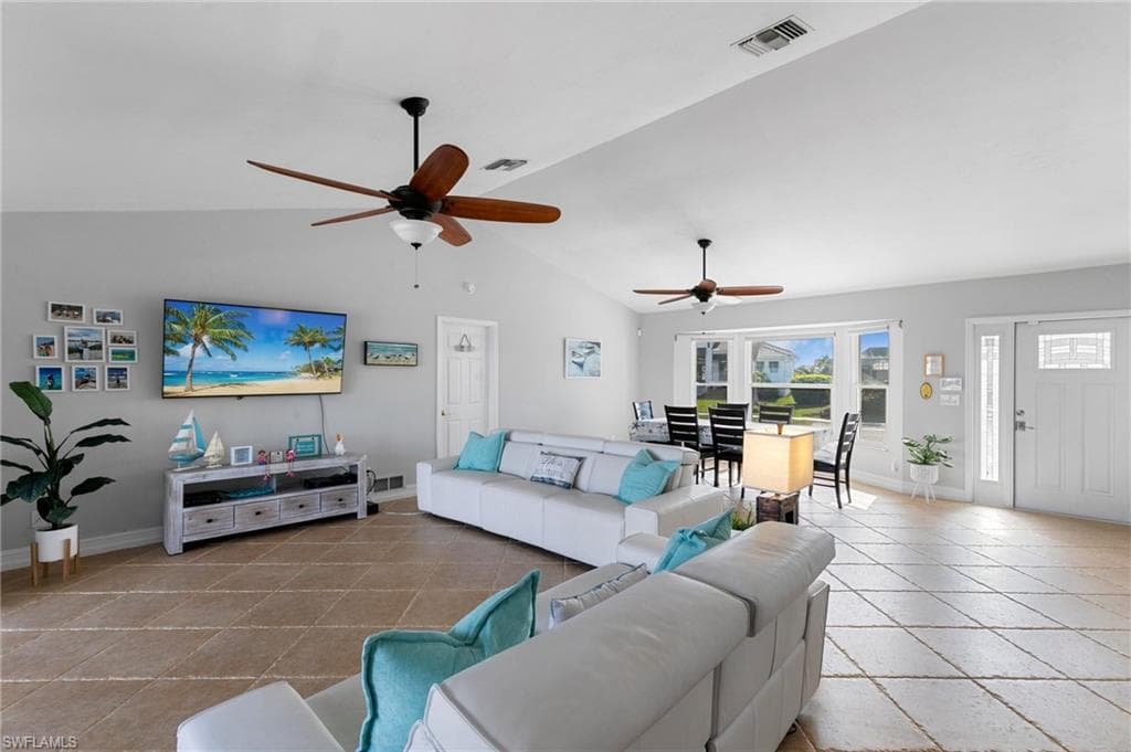 1101 Strawberry Ct, Marco Island, FL 34145-6