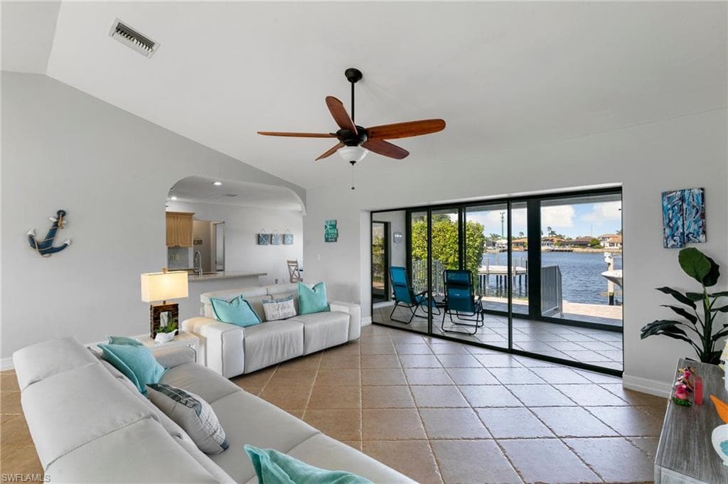 1101 Strawberry Ct, Marco Island, FL 34145-8