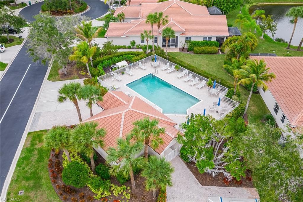8472 Bent Creek Way, Naples, FL 34114-32