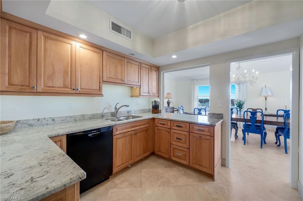 220 Seaview Ct Phc, Marco Island, FL 34145-16