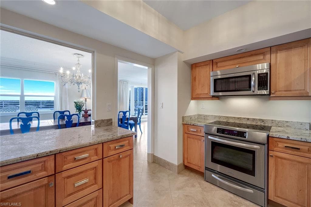 220 Seaview Ct Phc, Marco Island, FL 34145-17
