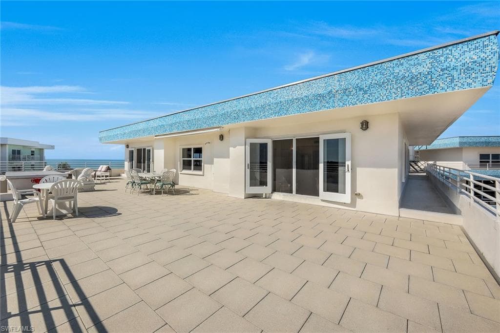 220 Seaview Ct Phc, Marco Island, FL 34145-32