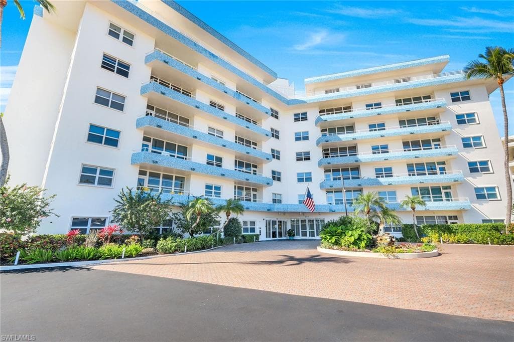 220 Seaview Ct Phc, Marco Island, FL 34145-4
