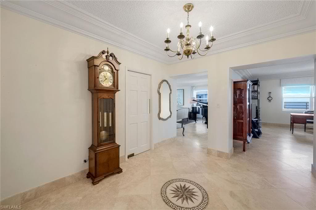 220 Seaview Ct Phc, Marco Island, FL 34145-8