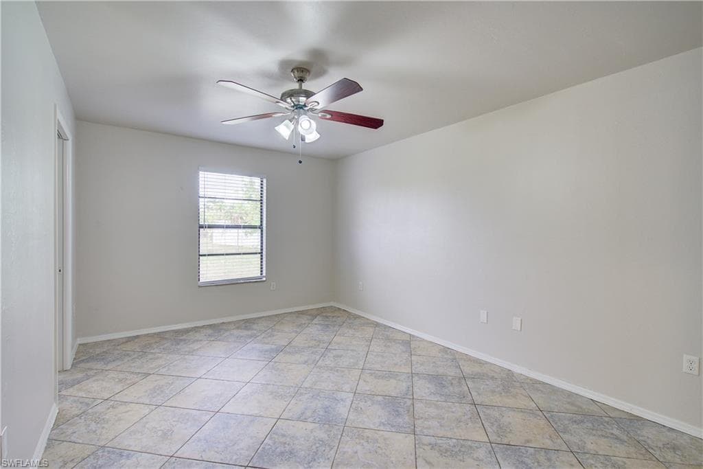 308 17th Pl, Cape Coral, FL 33990-35