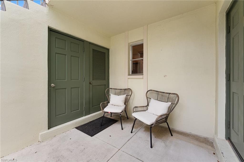 208 Bob O Link Way 208a, Naples, FL 34105-30