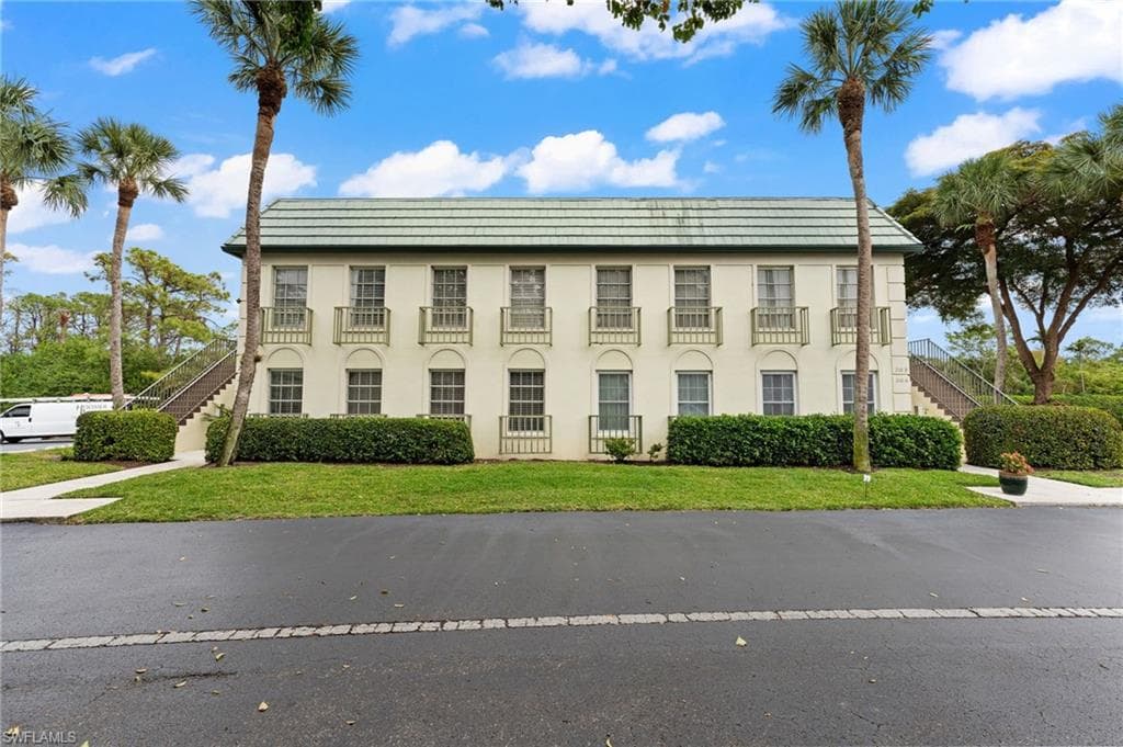 208 Bob O Link Way 208a, Naples, FL 34105-33