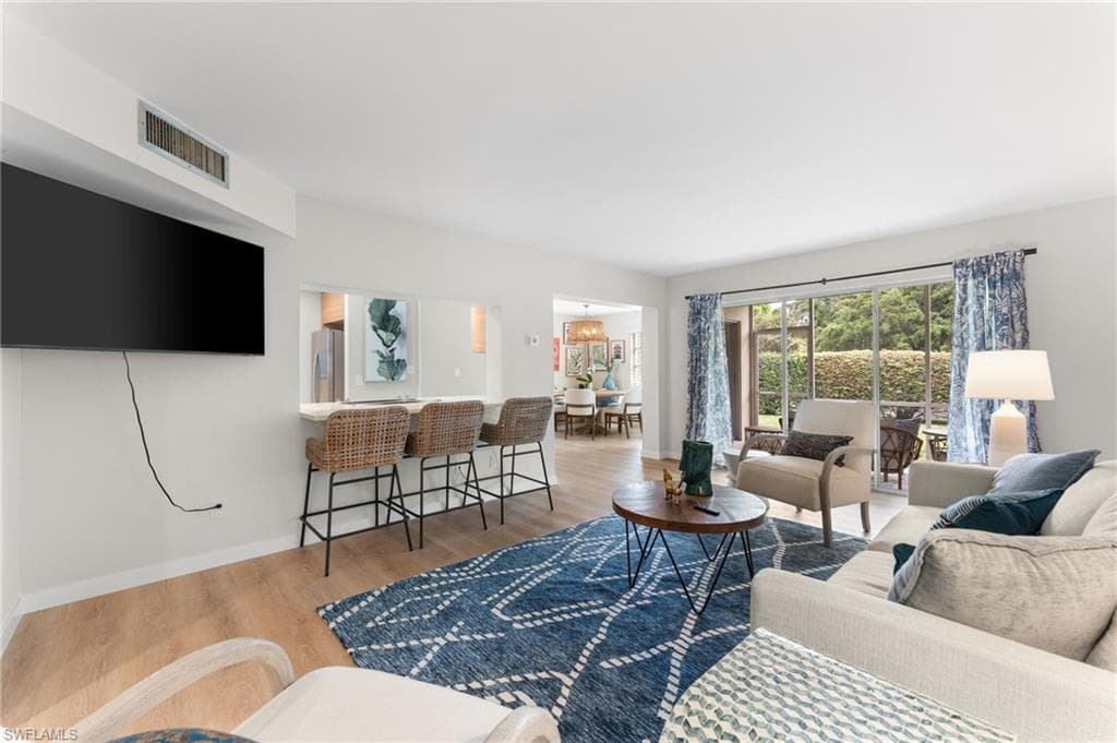 208 Bob O Link Way 208a, Naples, FL 34105-5