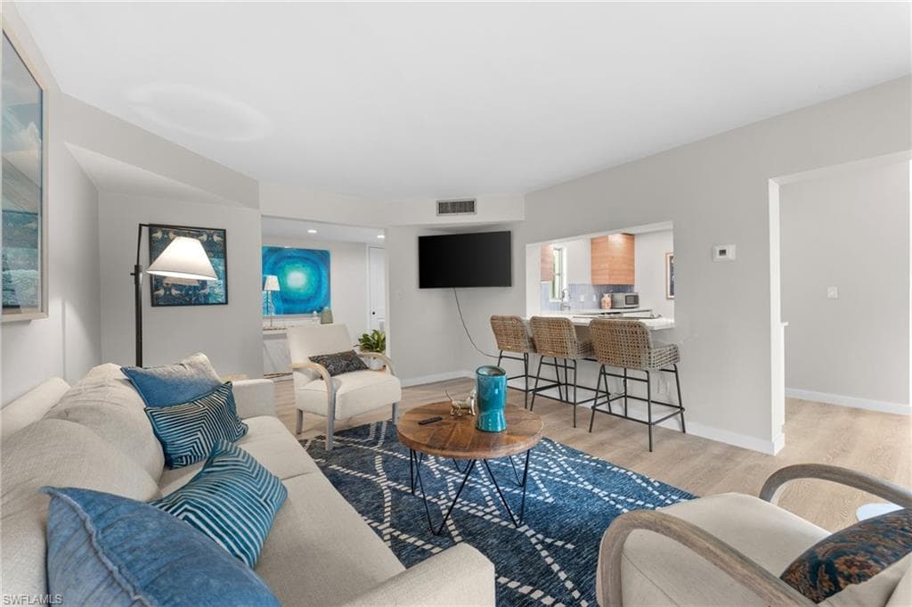 208 Bob O Link Way 208a, Naples, FL 34105-6