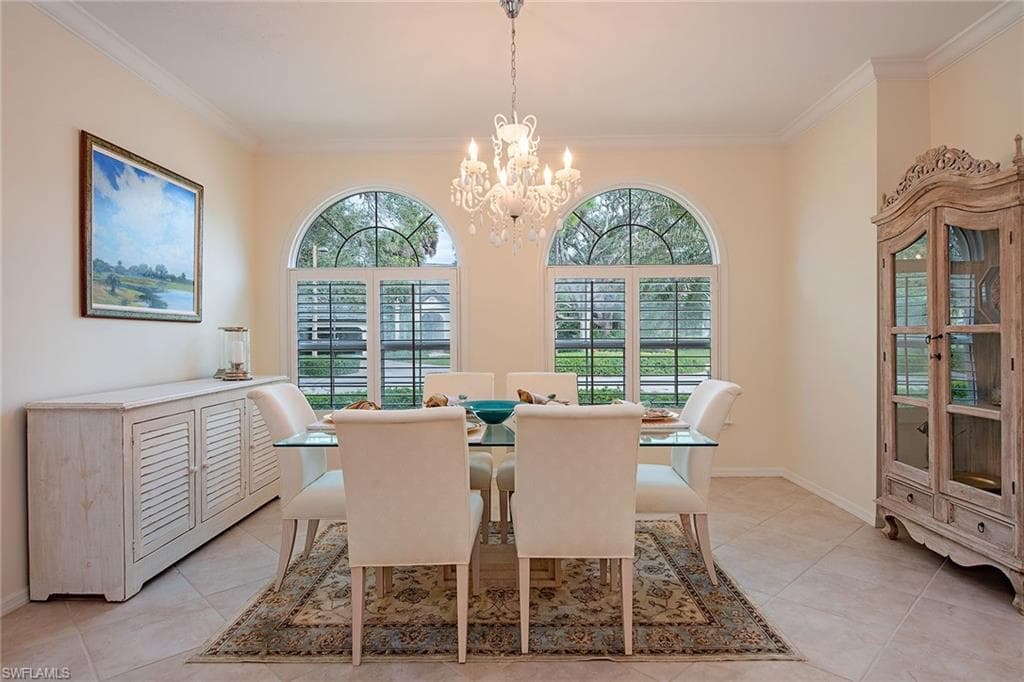 702 Willowwood Ln, Naples, FL 34108-11