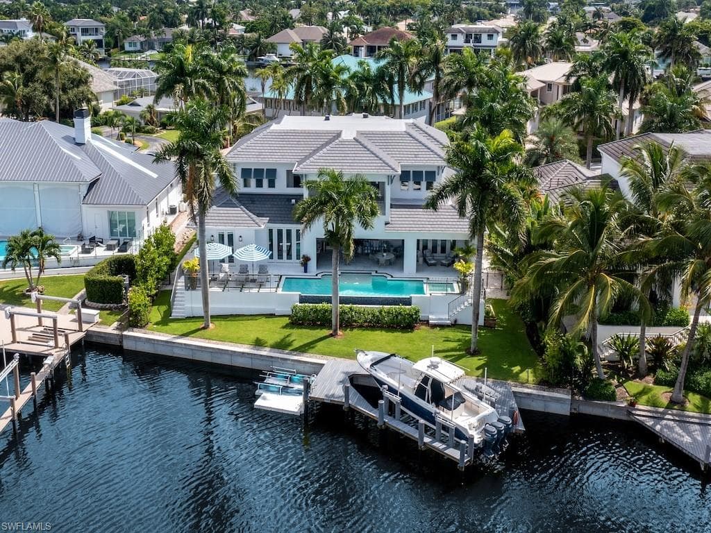 309 Neapolitan Way, Naples, FL 34103-4