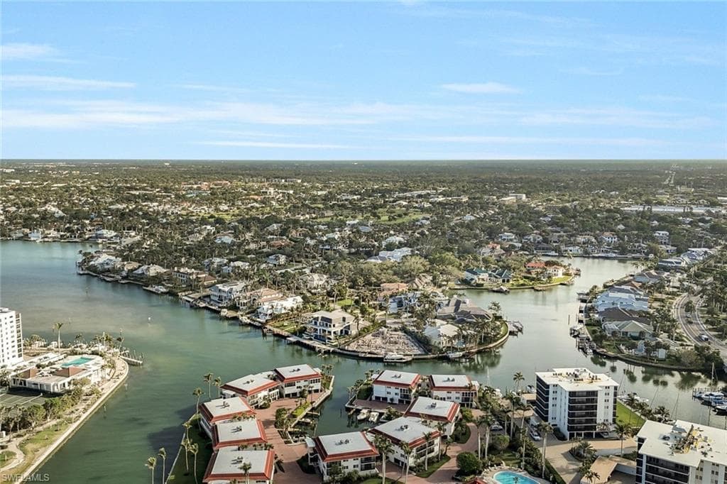 350 Bow Line Bend, Naples, FL 34103-21