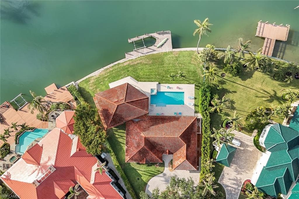350 Bow Line Bend, Naples, FL 34103-7