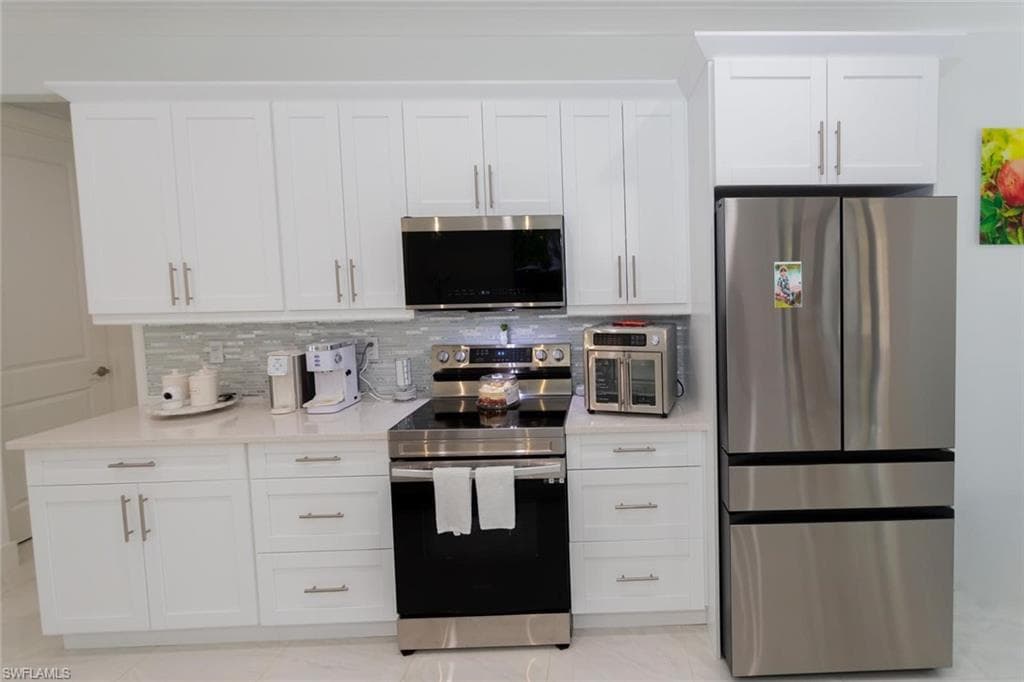 2451 10th Ave SE, Naples, FL 34117-15