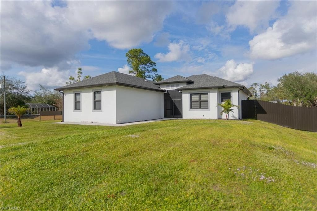 2451 10th Ave SE, Naples, FL 34117-4