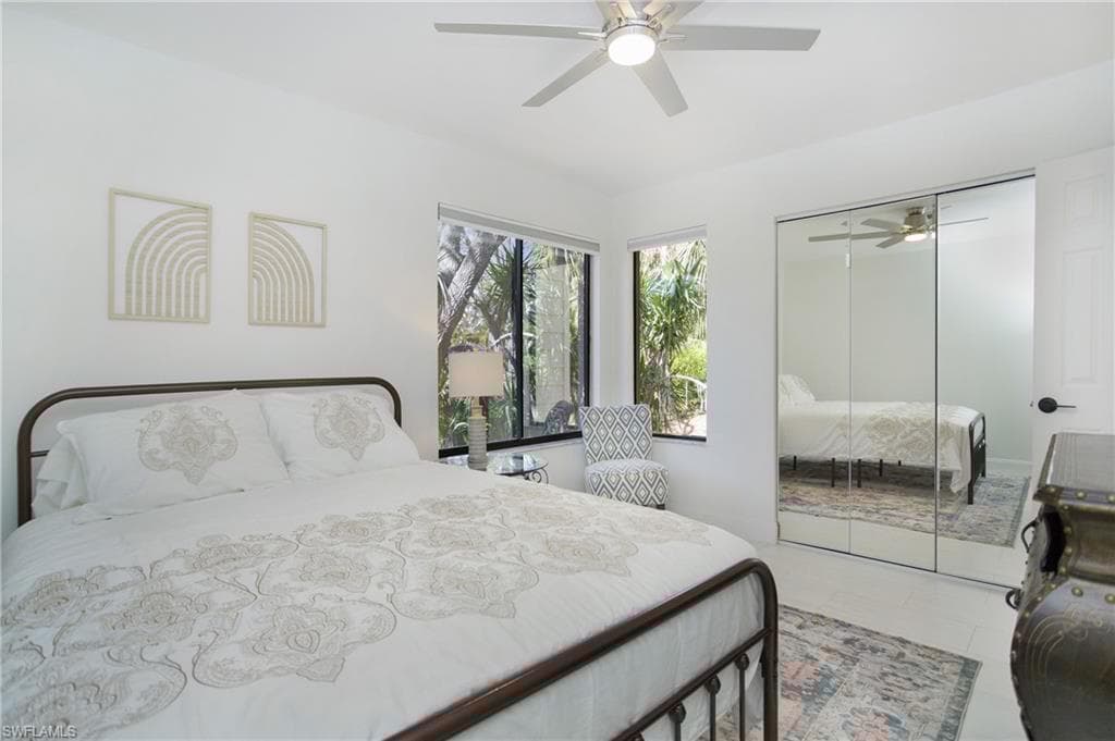 27101 Oakwood Lake Dr, Bonita Springs, FL 34134-27